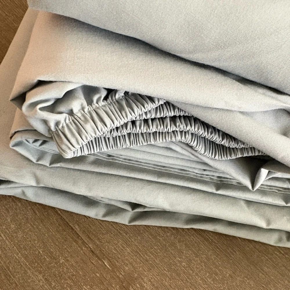 West Elm Organic Cotton Percale Fitted Sheet - Twin XL